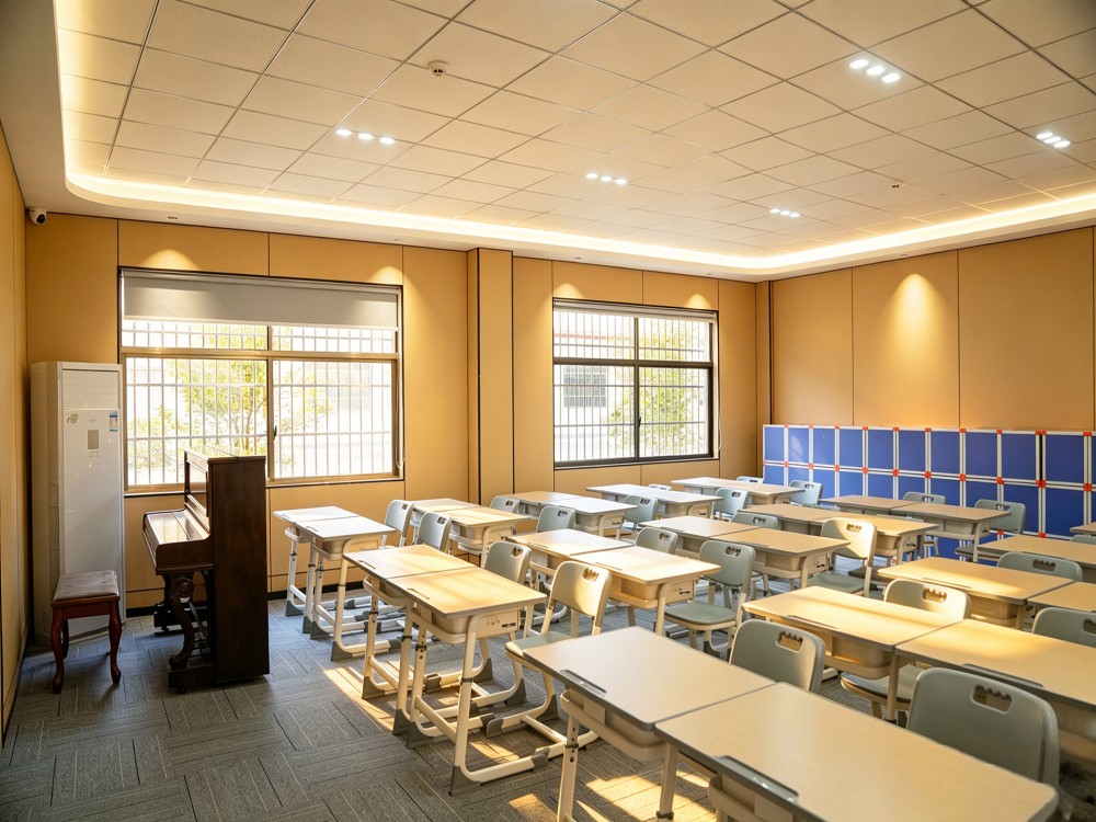 盐城家长必读:全封闭叛逆小孩改变学校到底怎么选